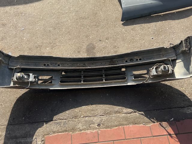 bontott BMW 3 E36 Első Lökhárító (Részeivel)