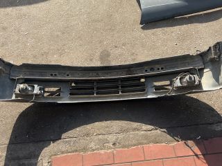 bontott BMW 3 E36 Első Lökhárító (Részeivel)