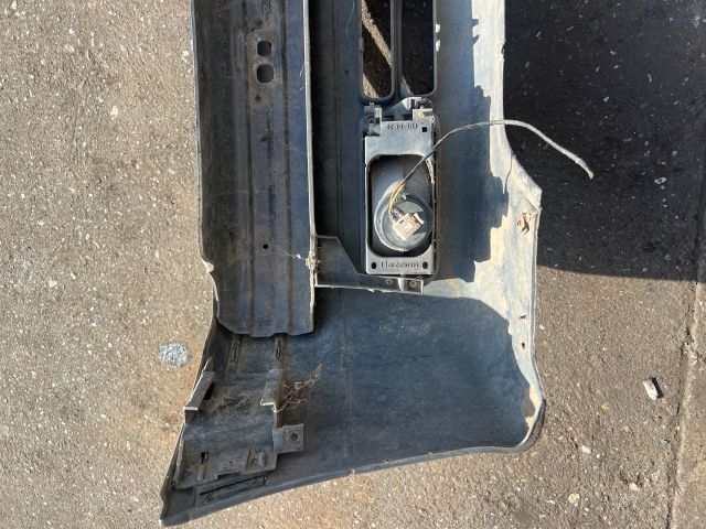 bontott BMW 3 E36 Első Lökhárító (Részeivel)