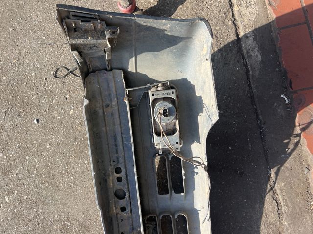 bontott BMW 3 E36 Első Lökhárító (Részeivel)