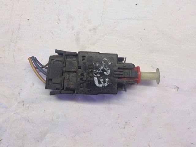 bontott BMW 3 E36 Fék Pedál Kapcsoló