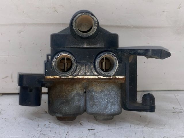 bontott BMW 3 E36 Fűtéscsap