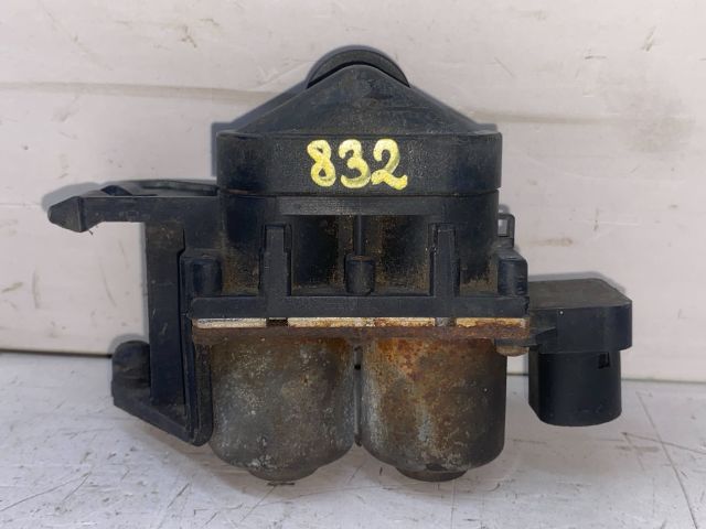 bontott BMW 3 E36 Fűtéscsap