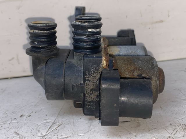 bontott BMW 3 E36 Fűtéscsap