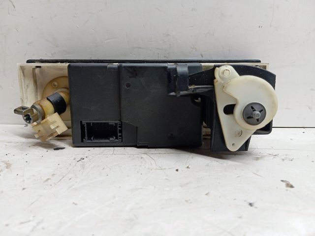 bontott BMW 3 E36 Fűtéskapcsoló (Nem klímás)