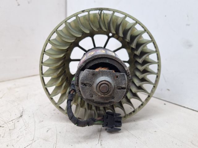 bontott BMW 3 E36 Fűtőmotor (Nem klímás)