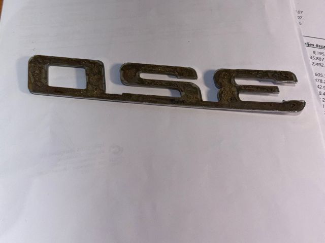 bontott BMW 3 E36 Hátsó Embléma