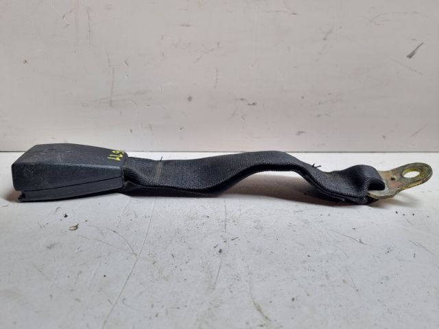 bontott BMW 3 E36 Hátsó középső Biztonsági Öv Csat