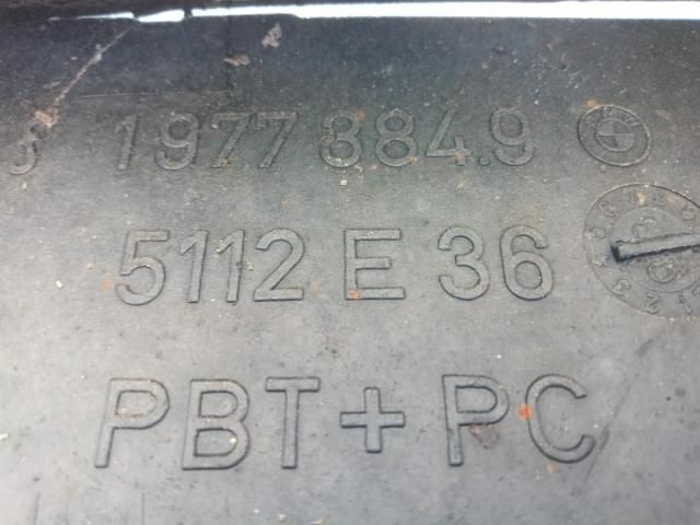 bontott BMW 3 E36 Hátsó Lökhárító (Üresen)