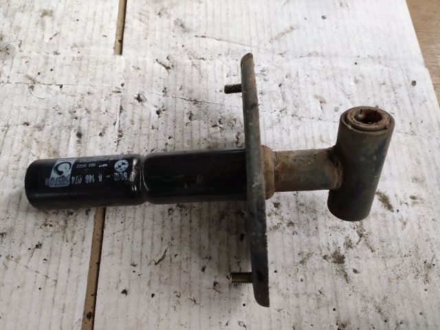 bontott BMW 3 E36 Hátsó Ütközéscsillapító