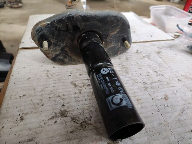 bontott BMW 3 E36 Hátsó Ütközéscsillapító