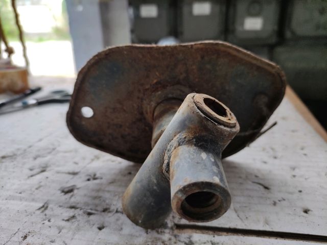 bontott BMW 3 E36 Hátsó Ütközéscsillapító