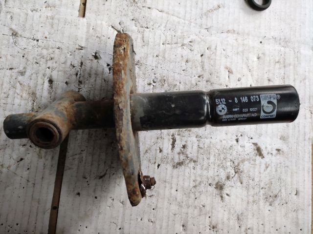 bontott BMW 3 E36 Hátsó Ütközéscsillapító