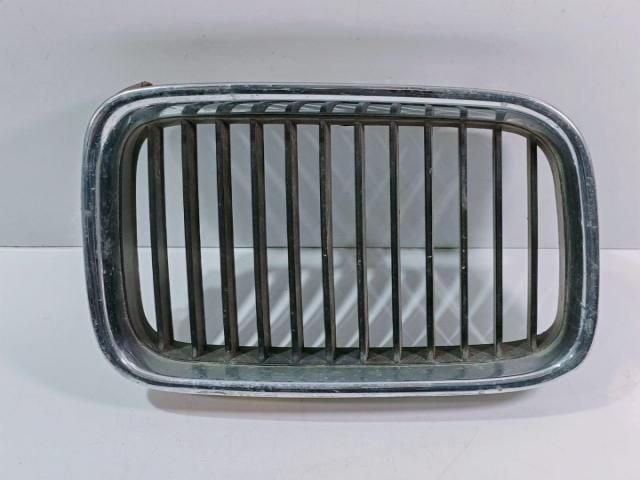 bontott BMW 3 E36 Hűtőrács
