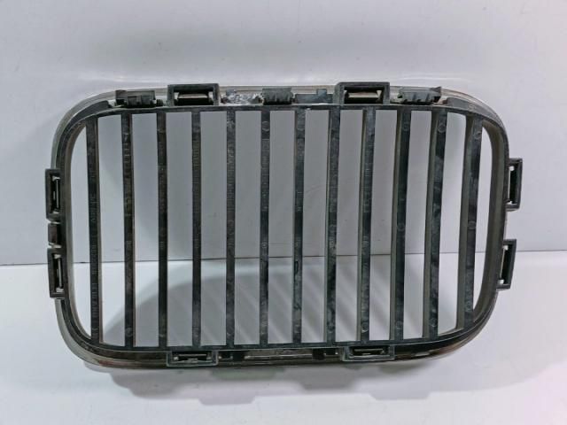 bontott BMW 3 E36 Hűtőrács