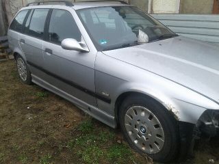 bontott BMW 3 E36 Jobb első Ablak