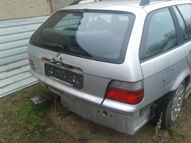 bontott BMW 3 E36 Jobb első Ablak