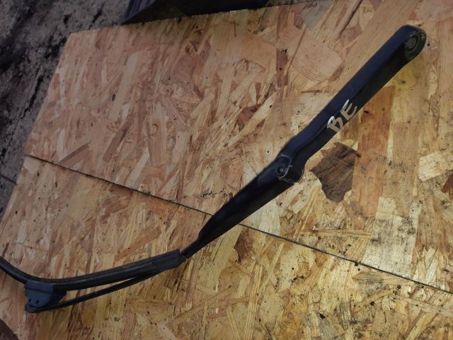 bontott BMW 3 E36 Jobb első Ablaktörlő Kar