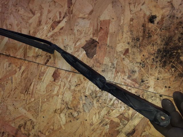 bontott BMW 3 E36 Jobb első Ablaktörlő Kar