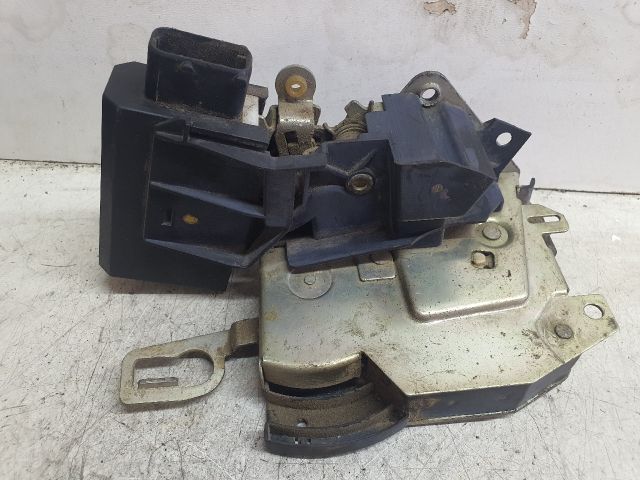 bontott BMW 3 E36 Jobb első Ajtózár