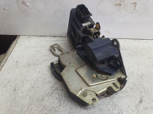 bontott BMW 3 E36 Jobb első Ajtózár