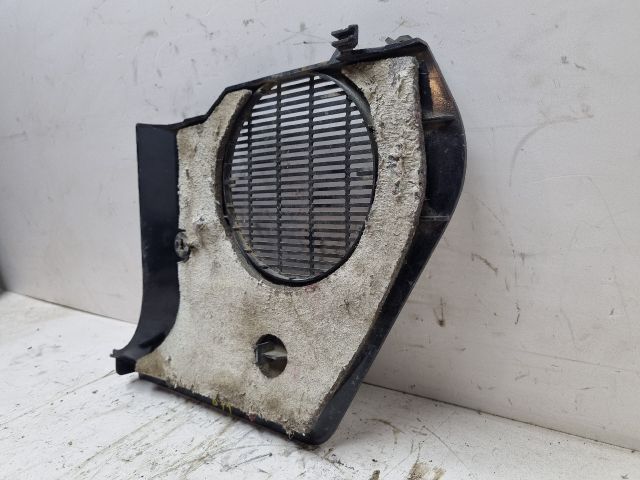 bontott BMW 3 E36 Jobb első Hangszóró Burkolat