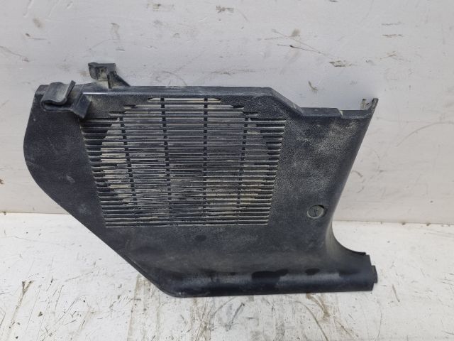 bontott BMW 3 E36 Jobb első Hangszóró Burkolat