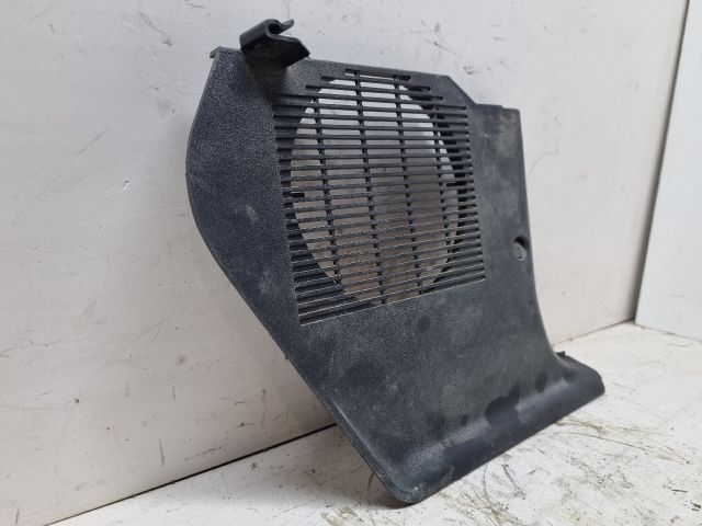 bontott BMW 3 E36 Jobb első Hangszóró Burkolat