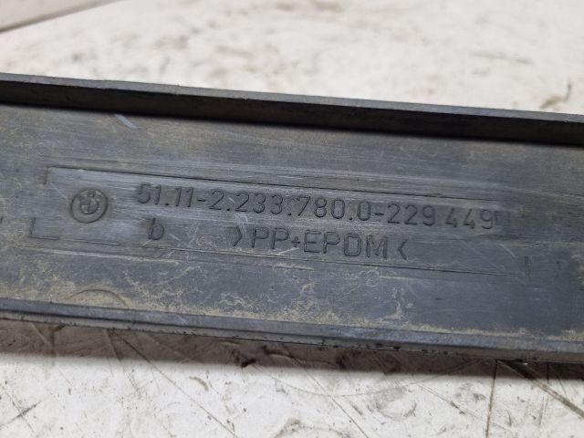 bontott BMW 3 E36 Jobb első Lökhárító Díszléc