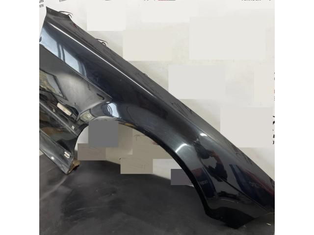 bontott BMW 3 E36 Jobb első Sárvédő