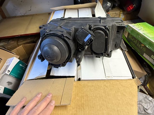 bontott BMW 3 E36 Jobb Fényszóró