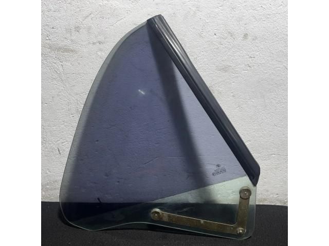 bontott BMW 3 E36 Jobb hátsó Ablak