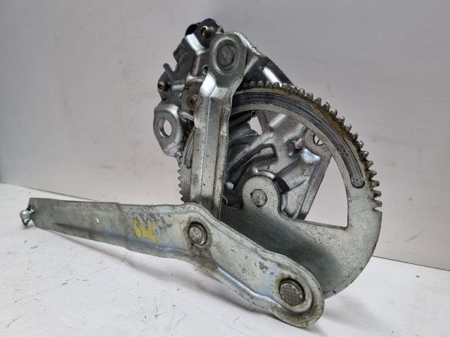 bontott BMW 3 E36 Jobb hátsó Ablakemelő Szerkezet (Mechanikus)