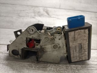 bontott BMW 3 E36 Jobb hátsó Ajtózár