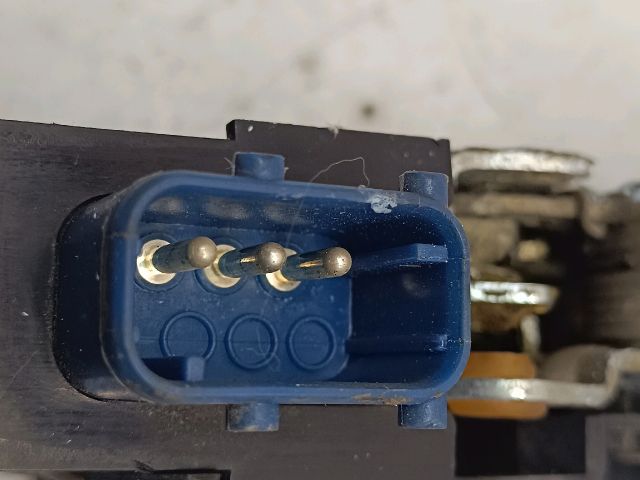 bontott BMW 3 E36 Jobb hátsó Ajtózár