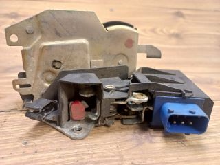 bontott BMW 3 E36 Jobb hátsó Ajtózár