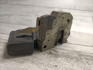 bontott BMW 3 E36 Jobb hátsó Ajtózár