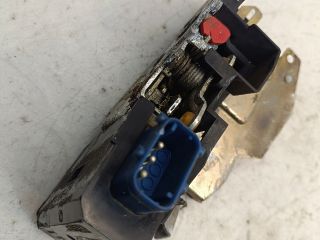 bontott BMW 3 E36 Jobb hátsó Ajtózár