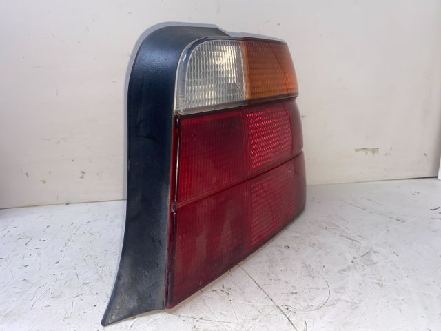 bontott BMW 3 E36 Jobb Hátsó Lámpa