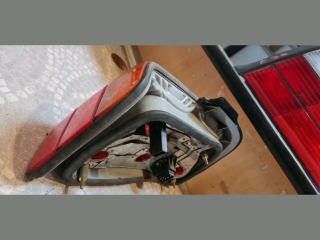bontott BMW 3 E36 Jobb Hátsó Lámpa
