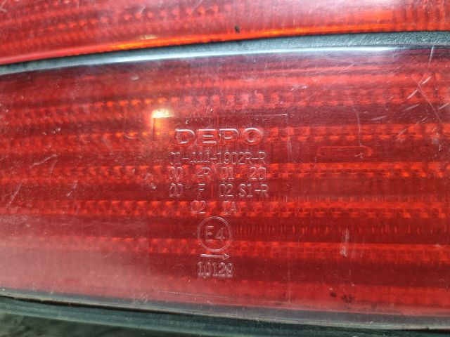 bontott BMW 3 E36 Jobb Hátsó Lámpa