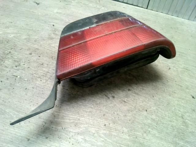 bontott BMW 3 E36 Jobb Hátsó Lámpa