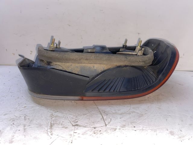 bontott BMW 3 E36 Jobb Hátsó Lámpa