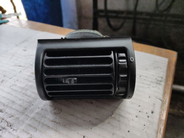 bontott BMW 3 E36 Jobb Szellőző