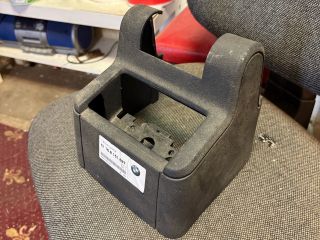 bontott BMW 3 E36 Könyöklő Tartó Konzol