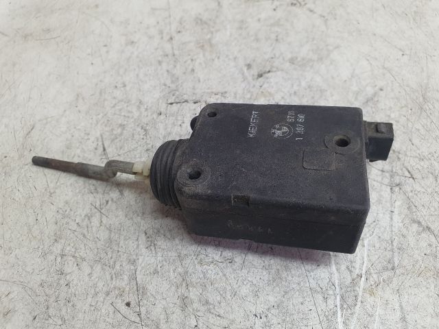 bontott BMW 3 E36 Központizár Motor Tankajtó