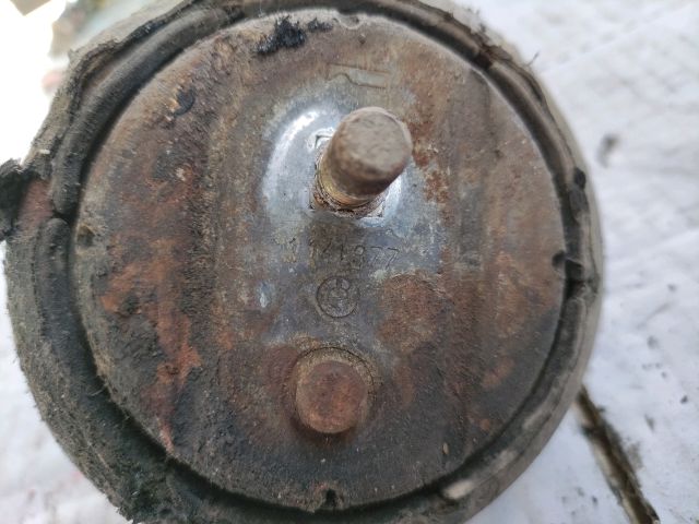 bontott BMW 3 E36 Motor Tartó Bak (Fém)