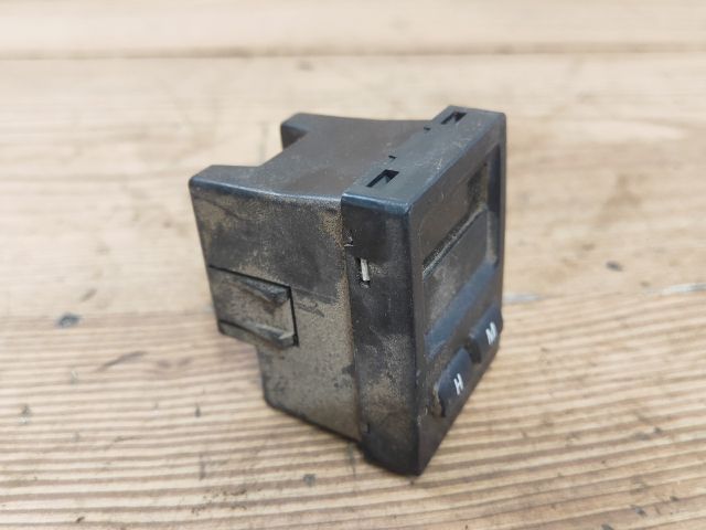 bontott BMW 3 E36 Óra (Időmérő)