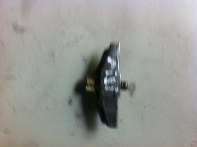 bontott BMW 3 E36 Porlasztó Lefogató