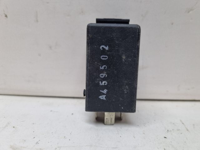 bontott BMW 3 E36 Relé